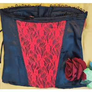 BLACK & RED LACE CORSET